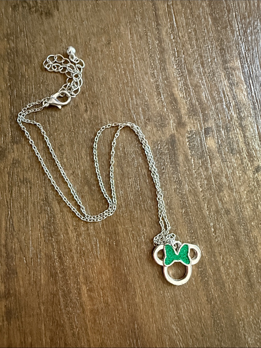 Disney Parks Minnie May birthstone green sparkly necklace